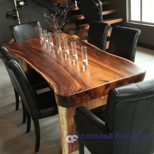 Meja Makan Kayu Utuh Trembesi