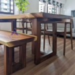 Meja Makan Trembesi Kayu Utuh Solid
