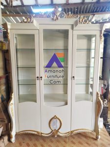 Lemari Pajangan Hias Pintu 3 Aredo Klasik