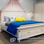 Jual 1 Set Tempat Tidur Mewah Putih