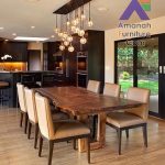 Meja Makan Kayu Utuh