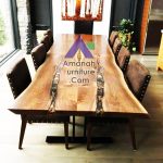Meja Makan Kayu Utuh
