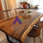 Meja Makan Kayu Utuh