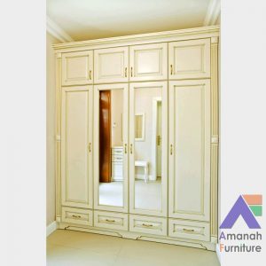 Lemari Pakaian 4 Pintu Plus Kaca Cermin Mewah